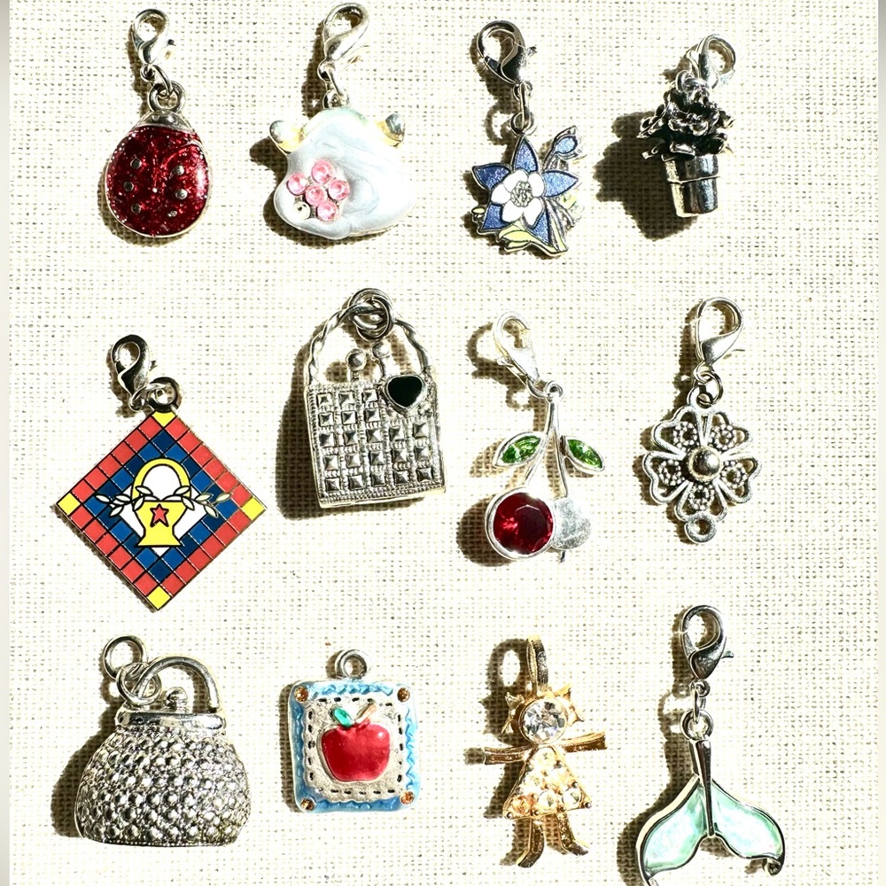 ↖️12 Charms: Bundle